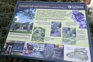 Oakwell Hall, Birstall (original of Fieldhead in Shirley) 2 sm.jpg